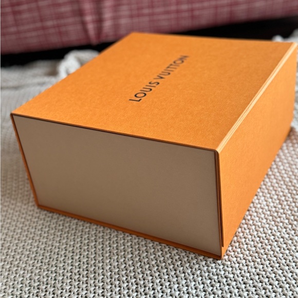 Louis Vutton Package Box Authentic - Picture 2 of 3